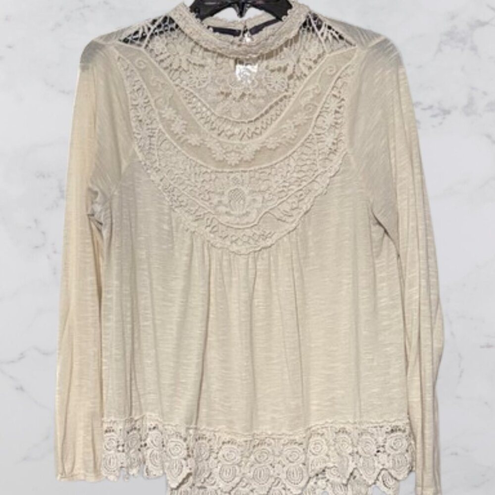 Taylor & Sage Junior's Size XL Lace Top